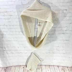 LOFT Knit Hat & Infinity Scarf Set